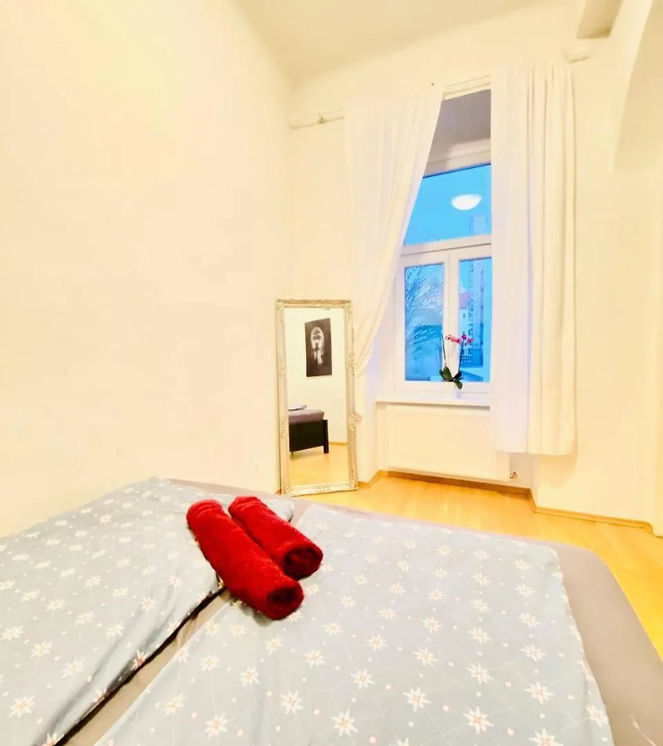 Family Apartment Th8 8 Wien