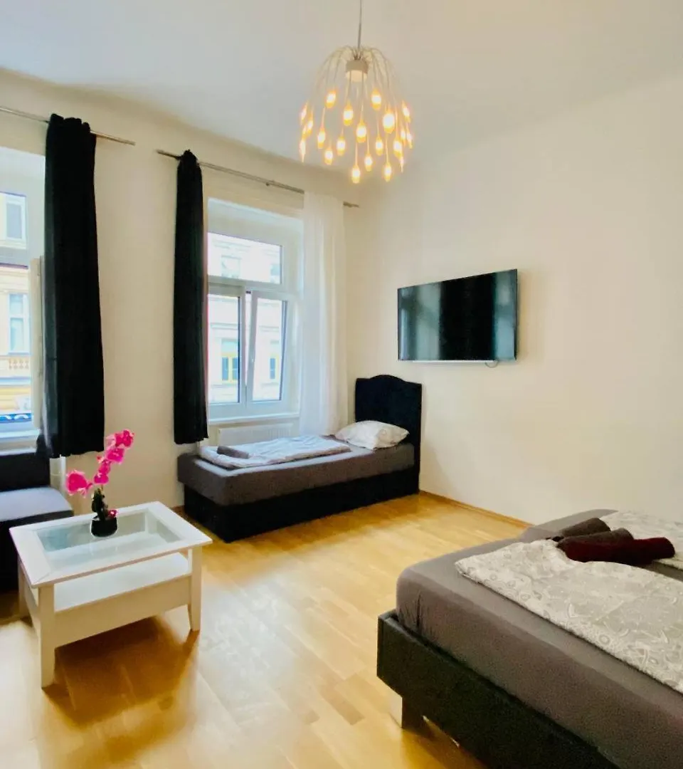 Family Apartment Th8 8 Wien 0*,