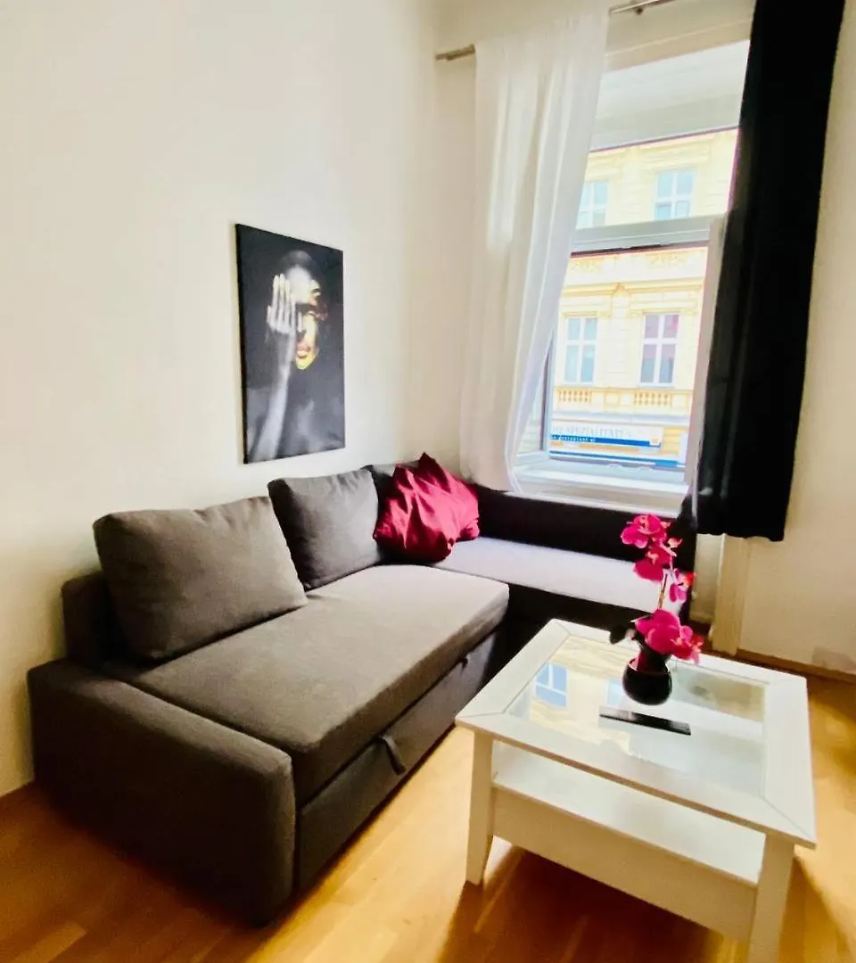 Family Apartment Th8 8 Wien