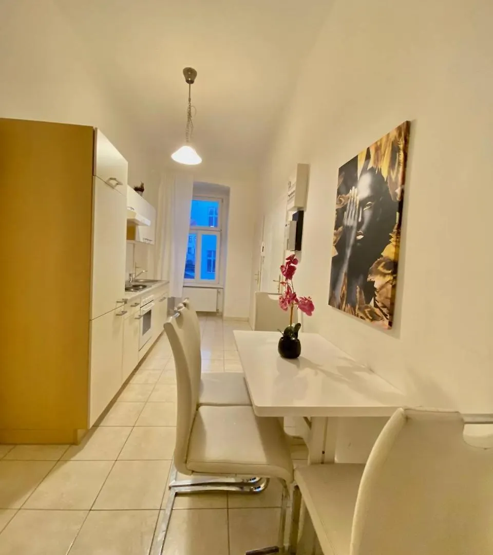 Family Apartment Th8 8 Wien