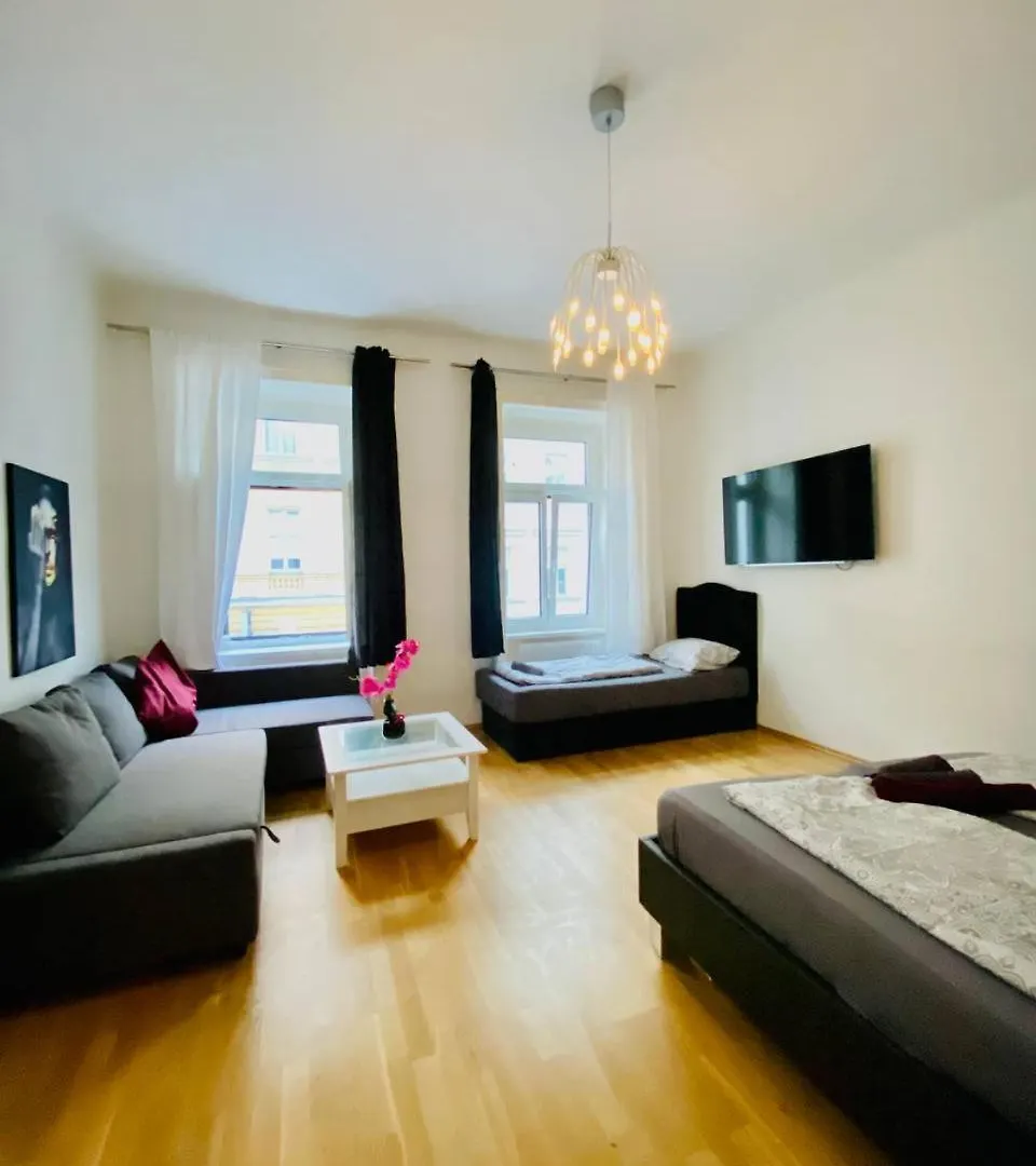 Family Apartment Th8 8 Wien 0*,