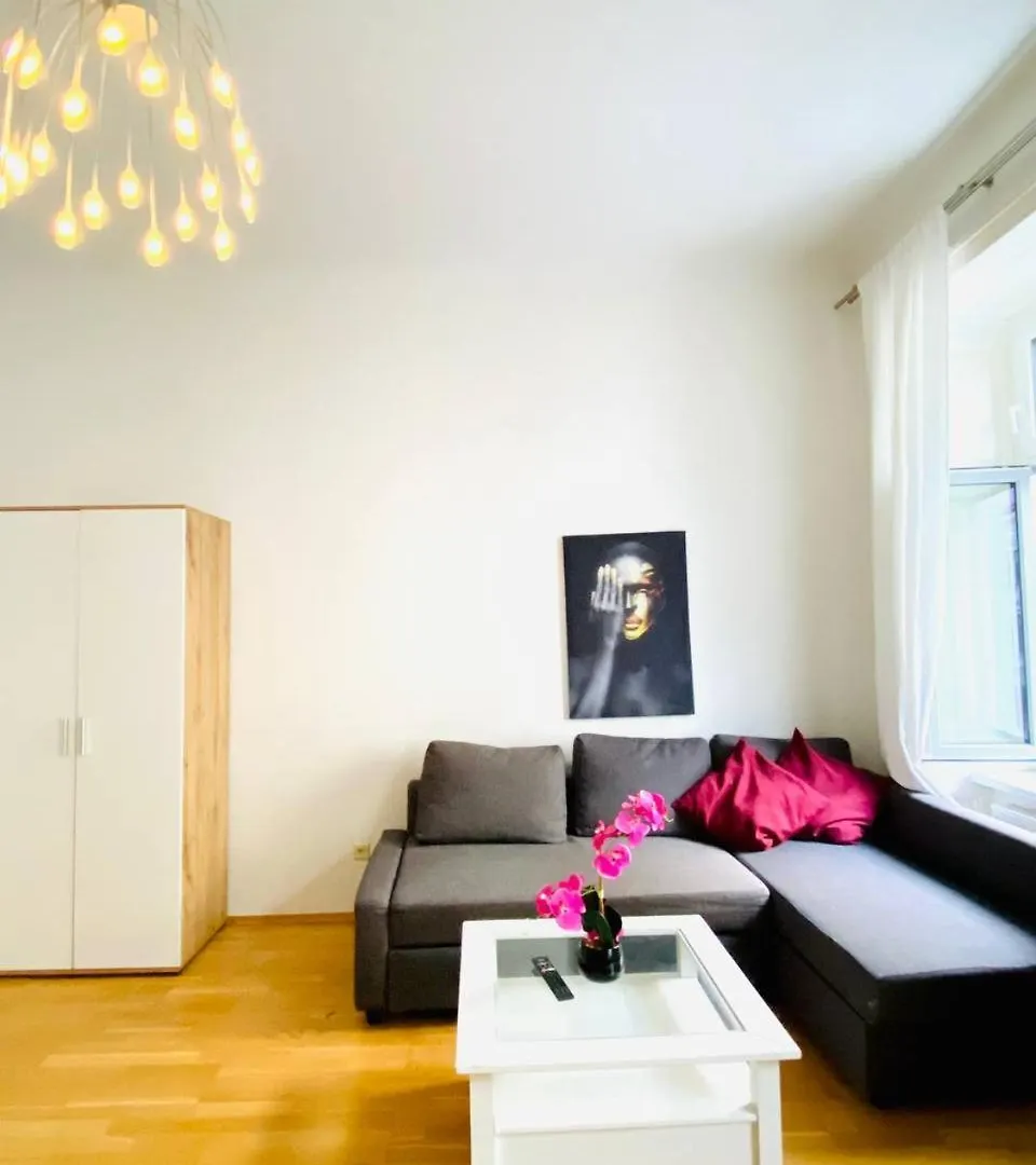 Family Apartment Th8 8 Wien