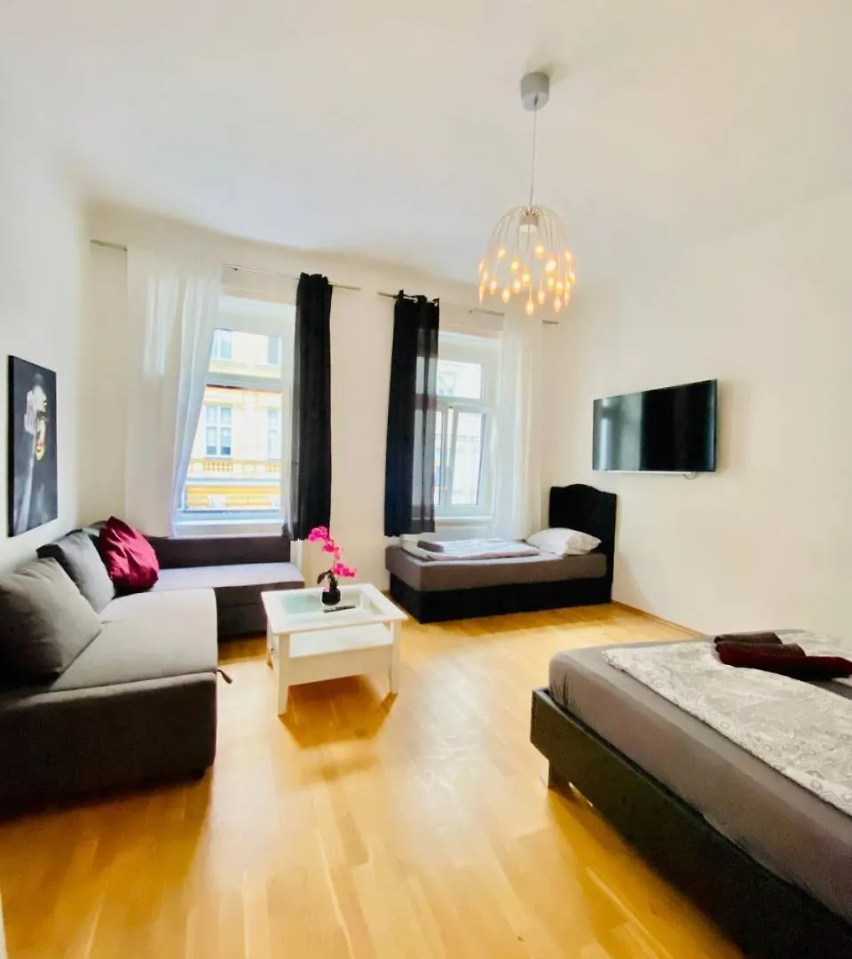 Family Apartment Th8 8 Wien